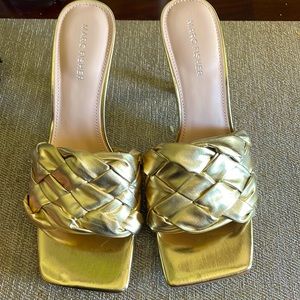 Marc Fisher Metallic Gold woven slip ons!